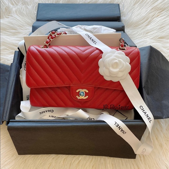Chanel 20B Red Chevron Classic M/L LGHW - Picture 6 of 7
